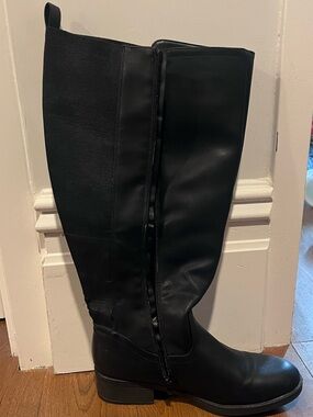 Classic Black Knee-High Heeled Boots - Women's